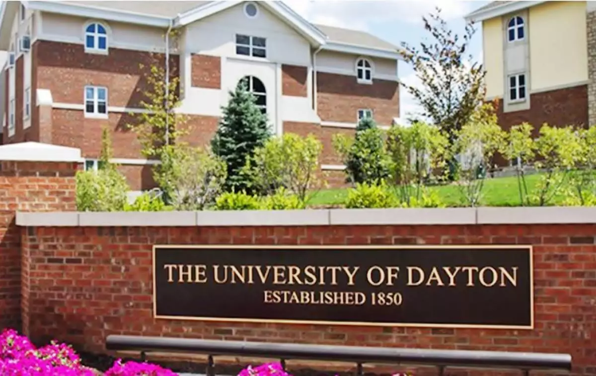 Dyton University